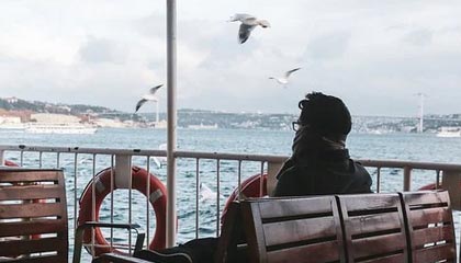 开云体育下载-【比赛现场】激烈对抗背后的战术布局揭秘，激烈对抗性强的项目有哪些