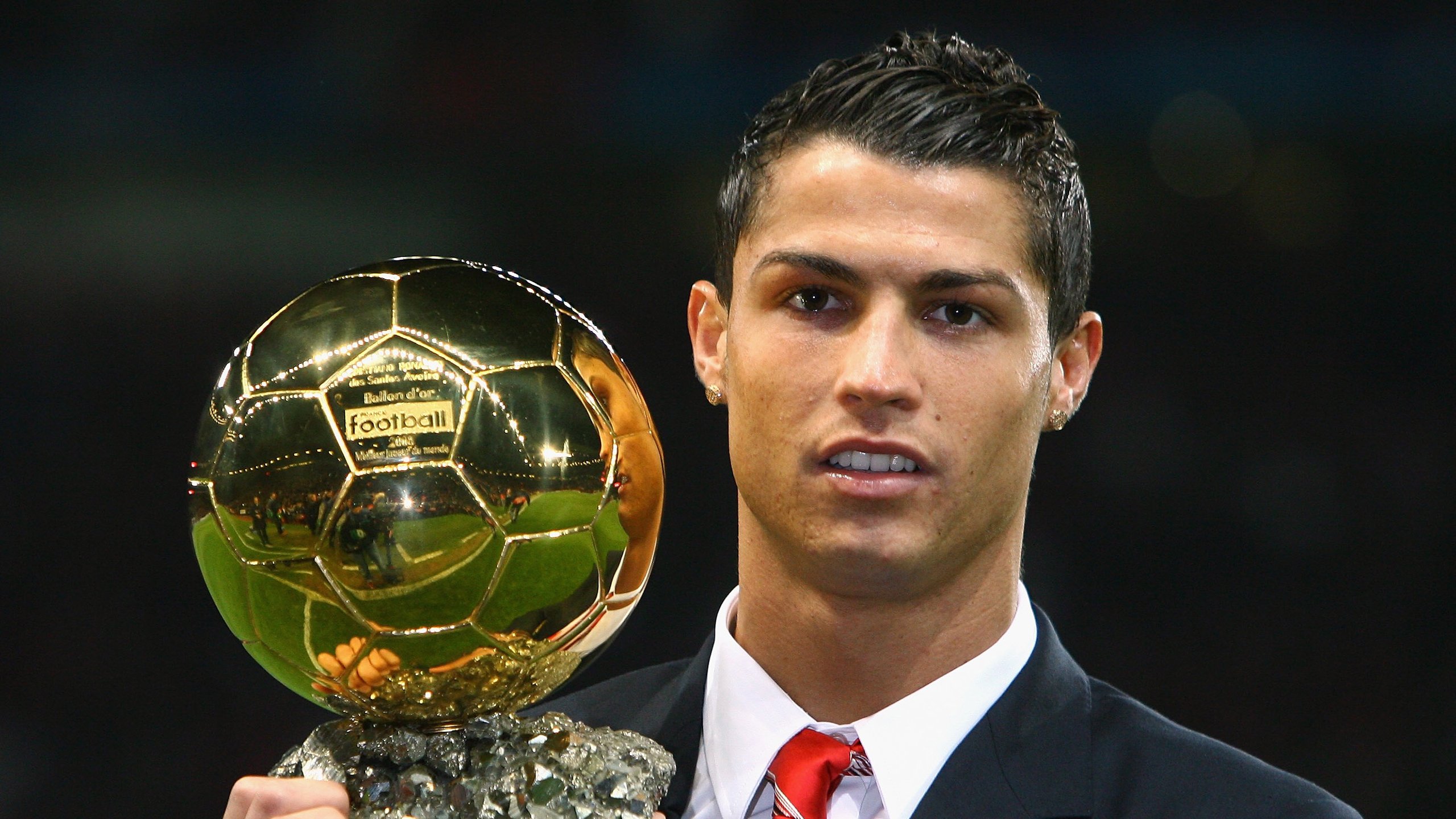 曼联引援大手笔：签入超级新星，实力大增，曼联又一重磅签约达成